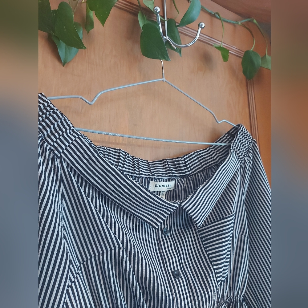 Monteau Off the Shoulder Optica Tease Dress in Size Large